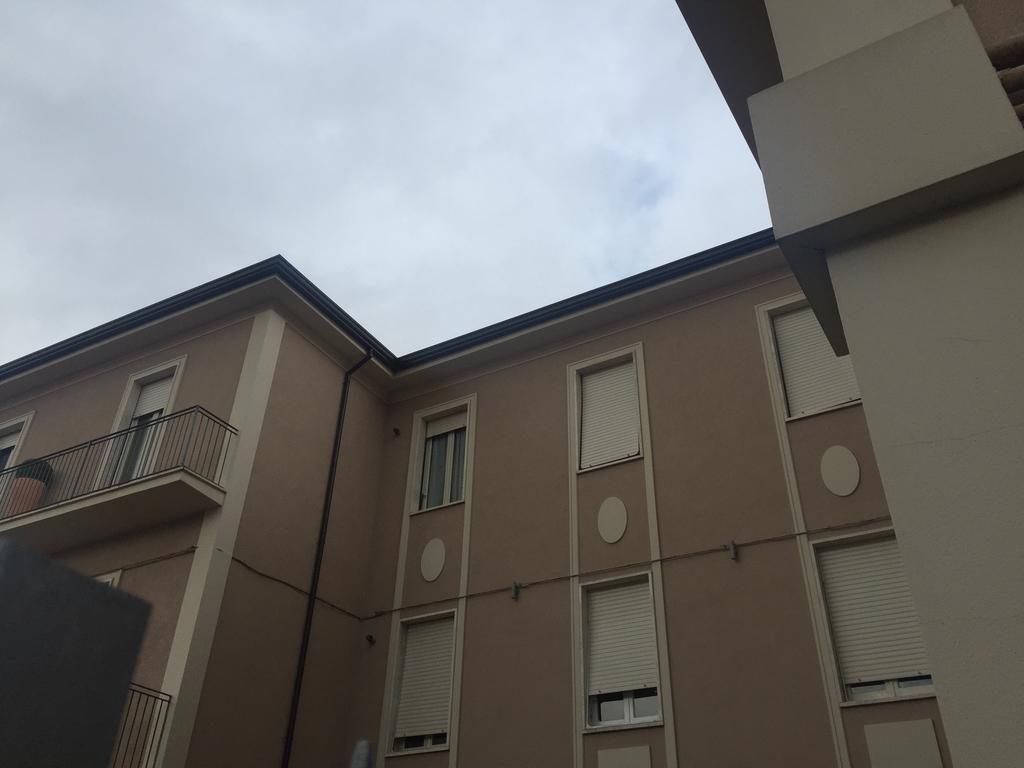 Casina Dei Marsi Bed & Breakfast Avezzano Bagian luar foto